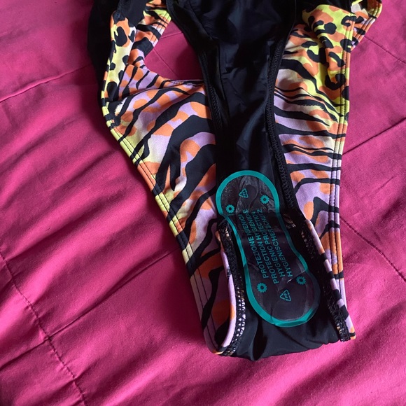 Super cute one piece animal print swimsuit! - Picture 2 of 2